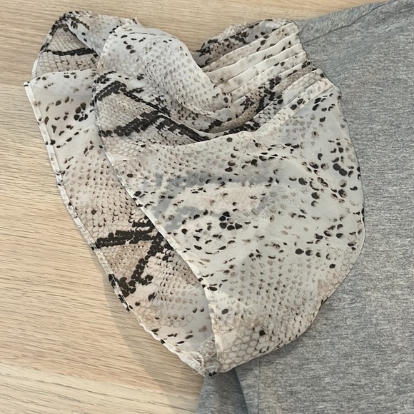 Anthropologie Basile Print sleeves Top - Picture 6 of 8